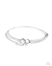 Load image into Gallery viewer, Gamut Glam - White