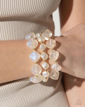 Load image into Gallery viewer, Cubed Cameo - Gold