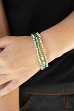 Load image into Gallery viewer, Elegant Essence - Green
